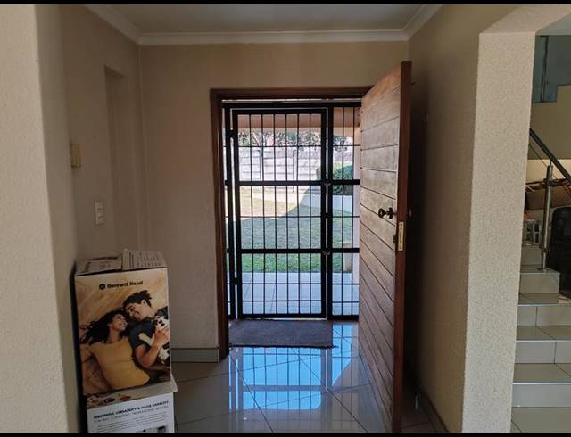 4 BEDROOM HOUSE FOR SALE IN BLOUBOSRAND